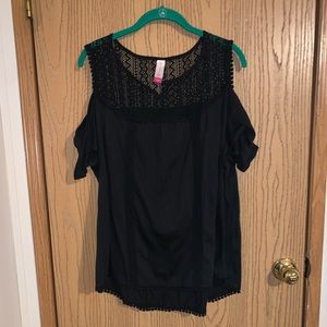 Cold shoulder top